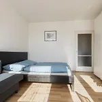 Prater By Interhome * Budapesta